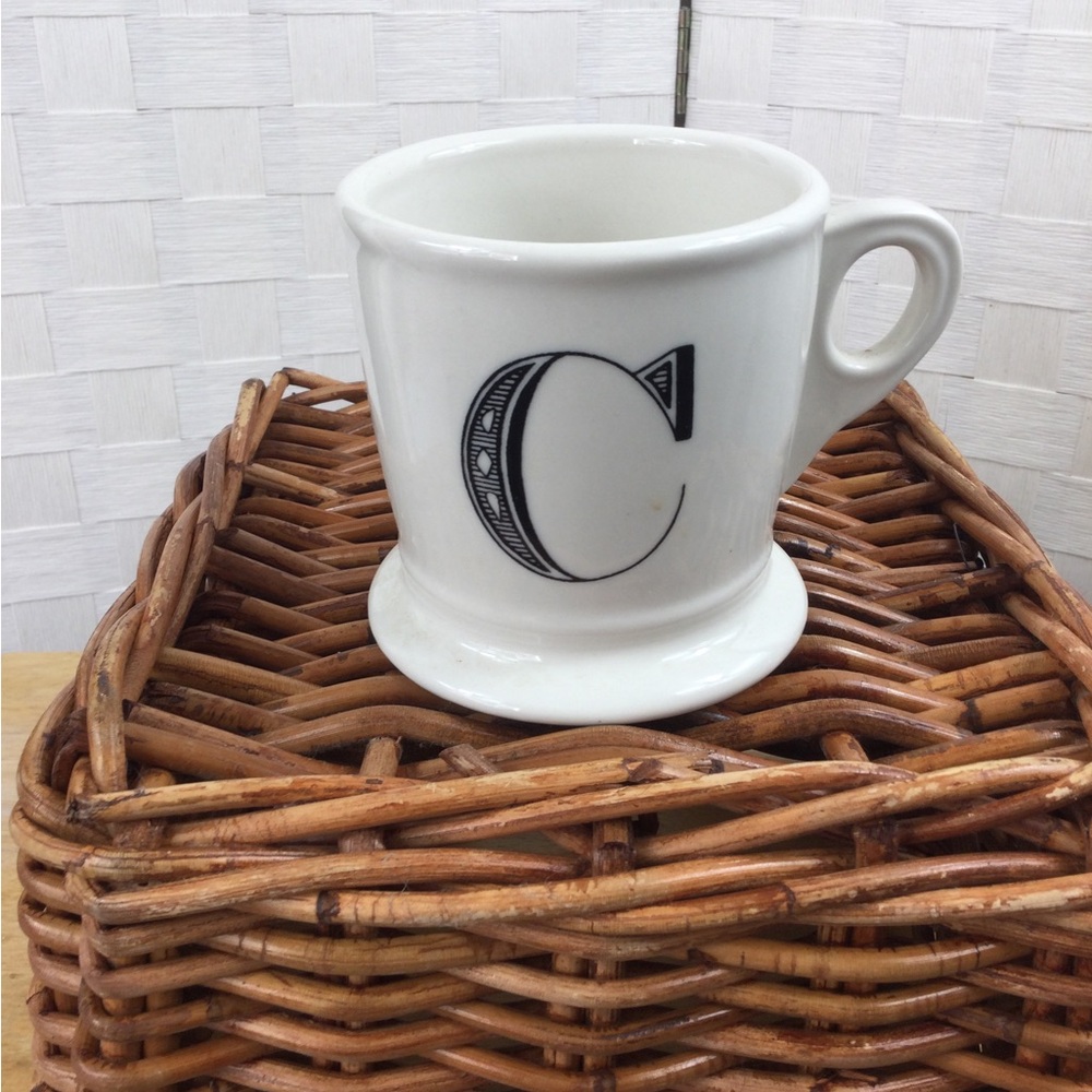 Anthropologie initial C‎ mug